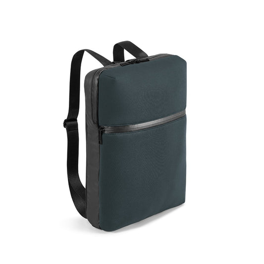 URBAN BACKPACK. Batoh na notebook 14'' v mäkkej škrupine a plachte
