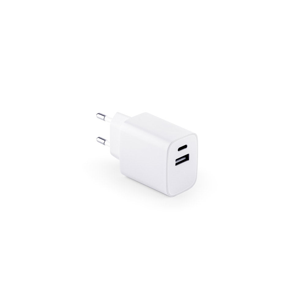 WEGENER. Napájací adaptér s USB-A portom 18W a USB-C 20W v recyklovaného ABS-a (100% rABS) - 106