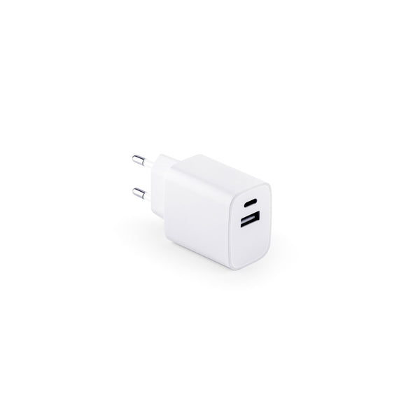 WEGENER. Napájací adaptér s USB-A portom 18W a USB-C 20W v recyklovaného ABS-a (100% rABS)