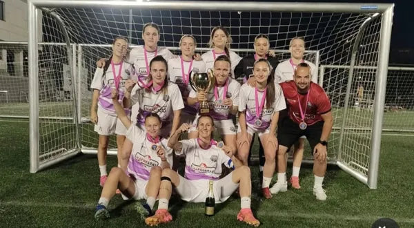 Dámsky futbalový tím — Tímové dresy